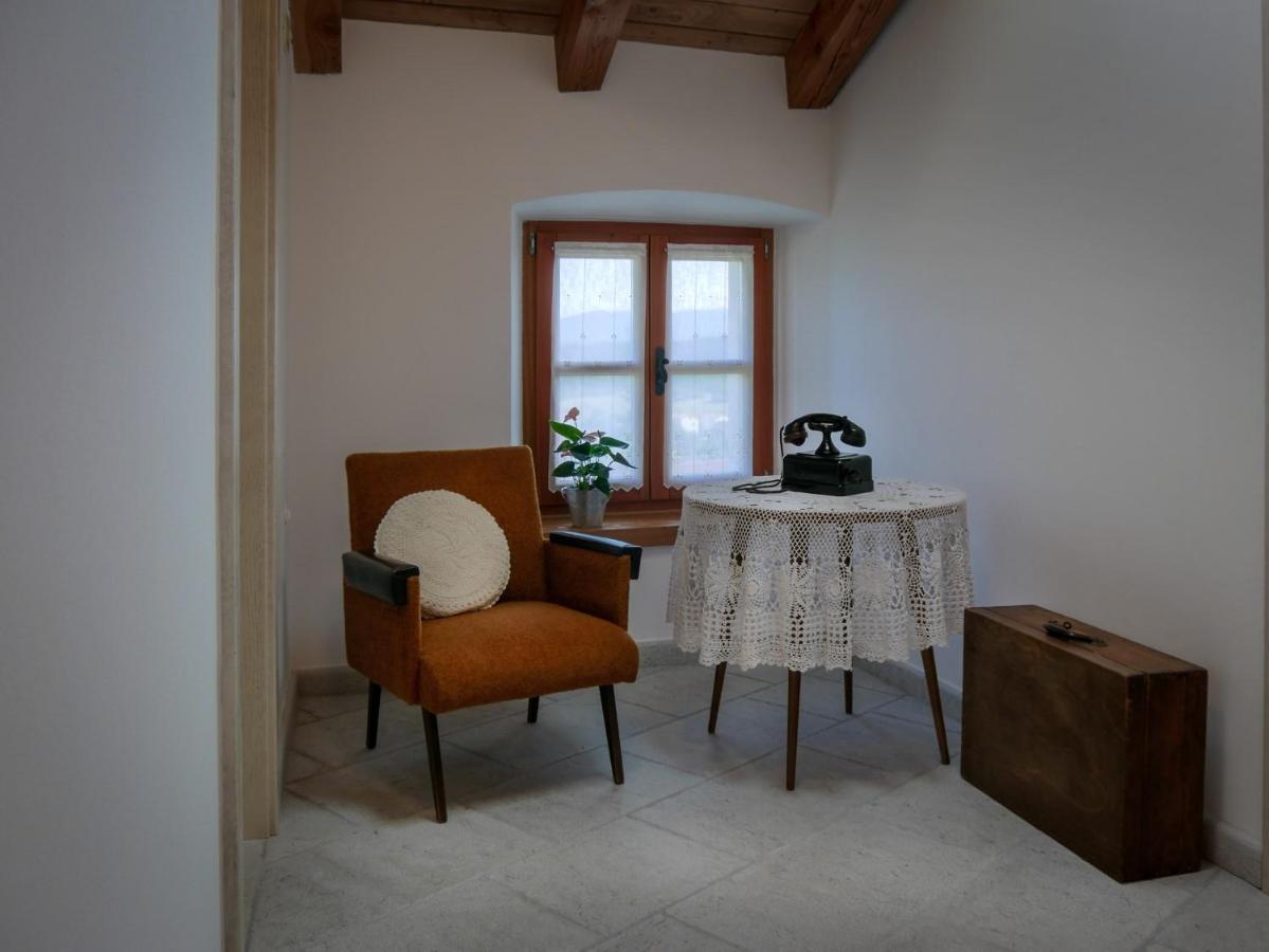Apartmaji In Sobe Odlicna Hisa Stanjel Exterior photo